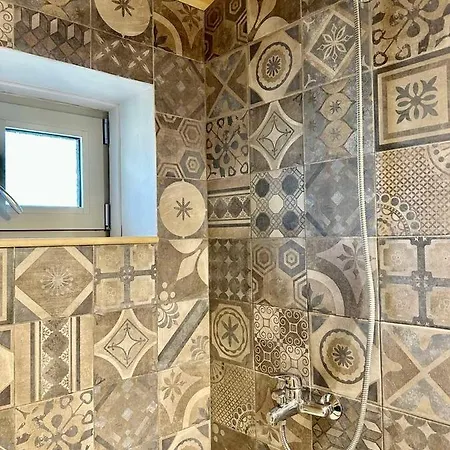 Casa Dei Spinoula Kanálion