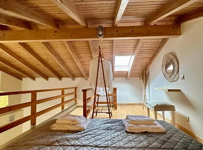 Casa Dei Spinoula Kanálion