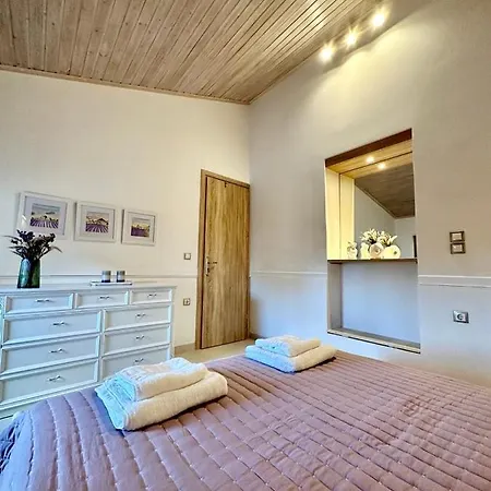 Casa Dei Spinoula Villa *